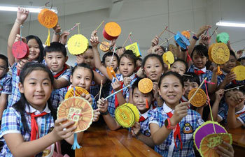 Students Celebrate Mid-Autumn F